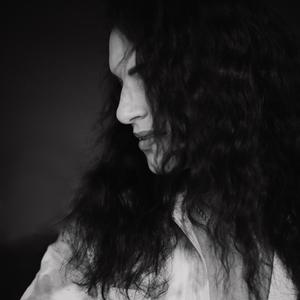 Second Guessing (feat. London International Gospel Choir) (Live Acoustic)