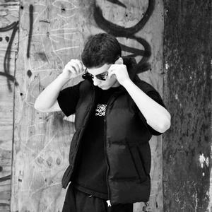 Gallery (feat. Fck2k & s!zzrp) (Explicit)