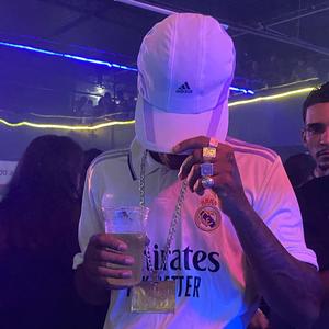 PEGA ESSA CHAPADA x SOBE EM MOTO ROBADONA (Explicit)