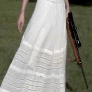 weißes kleid (Explicit)