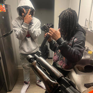 Ion Wan Talk (feat. Tra5) (Explicit)