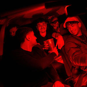 HIELO EN LA BEBIDA (Explicit)