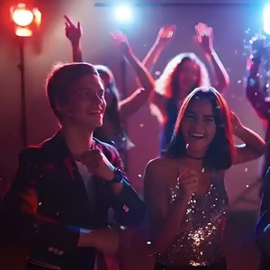 mvp结算进行曲 (Dancin)