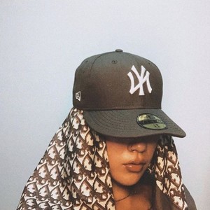 Ela é tão rasa (Explicit)