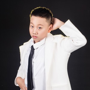 最美的歌声献给党-独唱