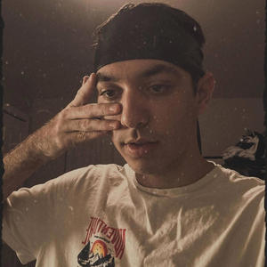 eagle eyes (Explicit)