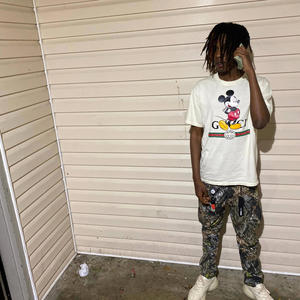 Frontline Fo E (feat. RickyRaxks) (Explicit)