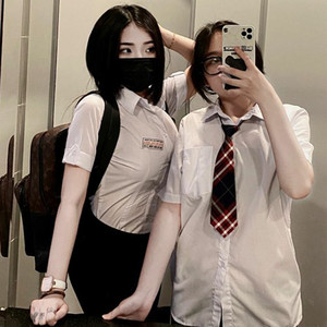 Yêu thì chiều