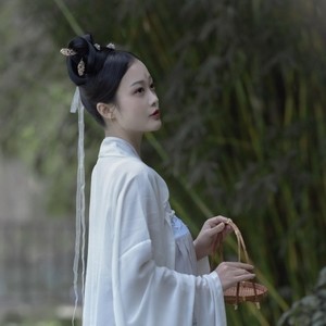 爱晚亭边