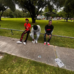 Droppin Shii (feat. Litnezz, Chubb5x & CThree) (Explicit)