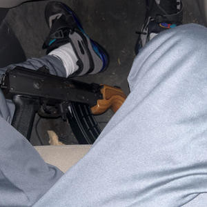 Hallow tipz (feat. Luhkie) (Explicit)