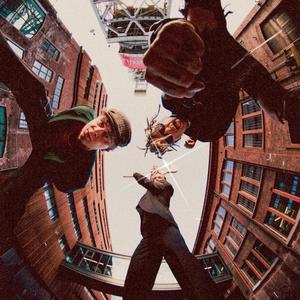 Pillerit ja monsterit(feat. Djangomayn)