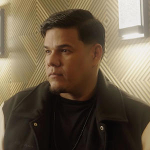 ATROBE (feat. Krizs)