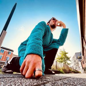 WOENSEL (feat. King Dewdrop) (Explicit)