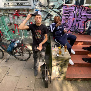 La Back2Back (feat. Retro X) (Explicit)