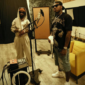 2 Chainzz (feat. Bigg 290) (Explicit)