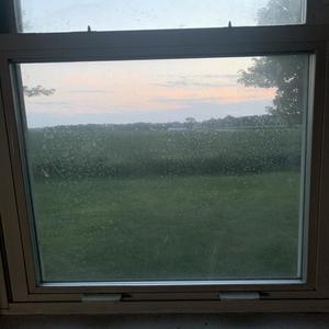 is metro diner really open this late?