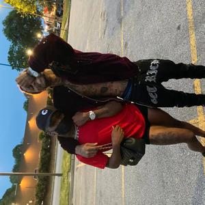 Two step in the rain(feat. Gutta K) (Explicit)