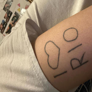 #he de king uh tings