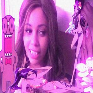 pretty feet lol (Explicit)