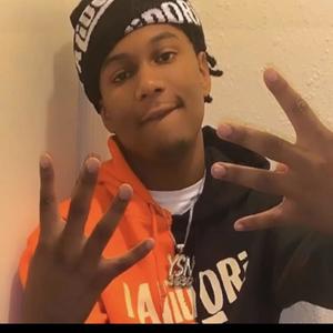 im brOKen (Explicit)