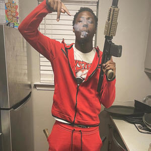 Gmfu (feat. Nellyosama) (Explicit)