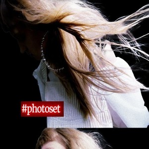 #Photoset (Explicit)