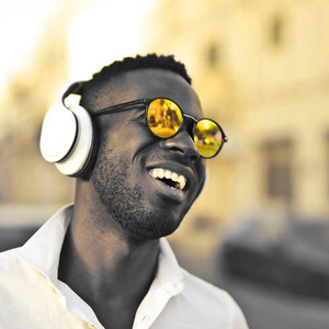 Main Chicks (Explicit)