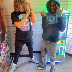 Jump Out (feat. 2xRakkz) (Explicit)
