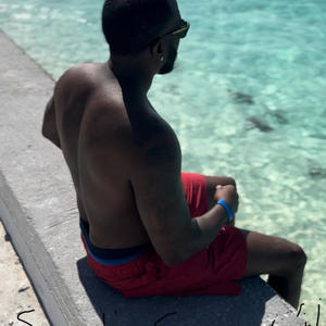 Guantanamo Bay (feat. Juug FlexXxn) (Explicit)