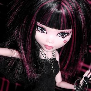 bratz doll (Explicit)