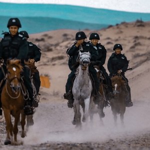 把青春献给梦想中的移民蓝