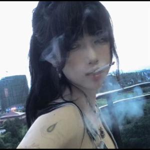 hard in da paint (feat. arpsweatpants) (Explicit)