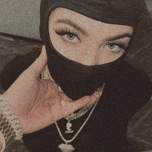 ojitos que matan (Explicit)