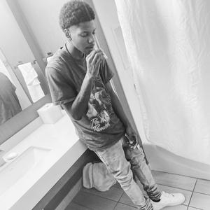 Raw sippin (Explicit)