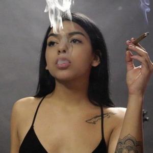 To Much Cash ! (Explicit)