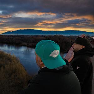 Familia (feat. Dre Z Melodi)