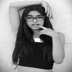 Isabela K. (Podej mi ruku) (Explicit)