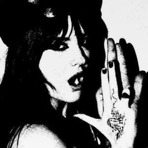 Suge (feat. Lucina) (Explicit)