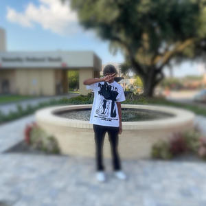 Moving Slow (Interlude) (feat. Mauriik) (Explicit)