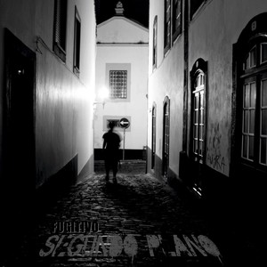 Lá Fora(feat. Kapu) (Explicit)