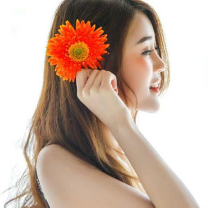 钢铁是眼泪炼成的