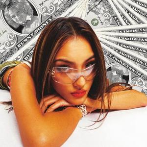 money bae (feat. giela) (Explicit)