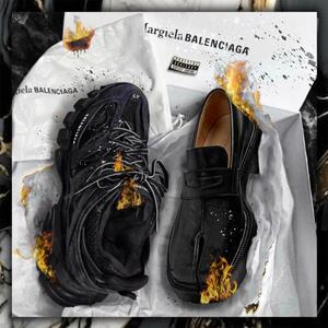 MARGIELA BALENCIAGA (feat. DDirty Soul, Young Billionaire, Baby ****s & Delstition) (Explicit)