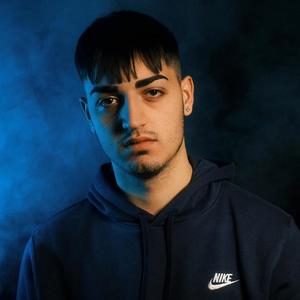 RAJ-Vengo Da Lì (feat. DESAB) (Explicit)