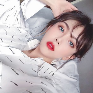 小美眉 - 一滴泪的时间 (夜店江湖)