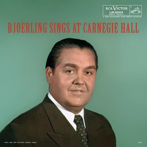 Björling sings at Carnegie Hall