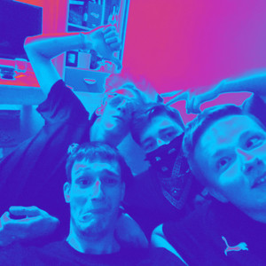 napi€dalam banią w płot (Explicit)