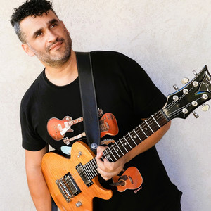 Aferrado a Tu Recuerdo (En Vivo)