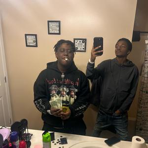 Fade Away (feat. It Ru) (Explicit)